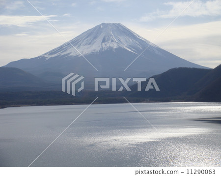 Mt. Fuji from Lake Motosu Mt. Fuji from Lake Motosu 11290063