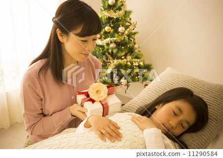 一個孩子睡覺 一個孩子睡覺 11290584