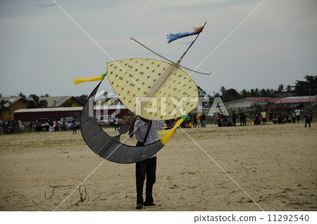 Flying Wau Bulan in Kelantan 11292540