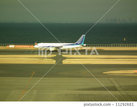 Haneda airport second passenger terminal Haneda airport second passenger terminal 11292681