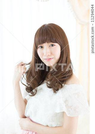 令人耳目一新的女性髮型圖像 令人耳目一新的女性髮型圖像 11294044