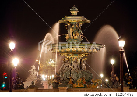 Fountain at the Place de la Concorde in Paris, France  11294485