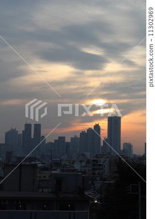 Sunrise 11302969