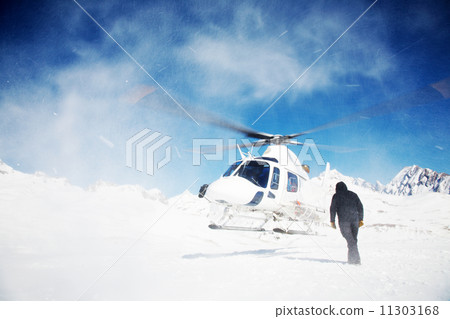 Heli-Skiing 11303168
