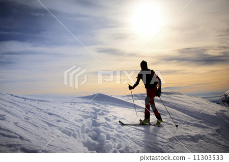 Backcountry skier 11303533