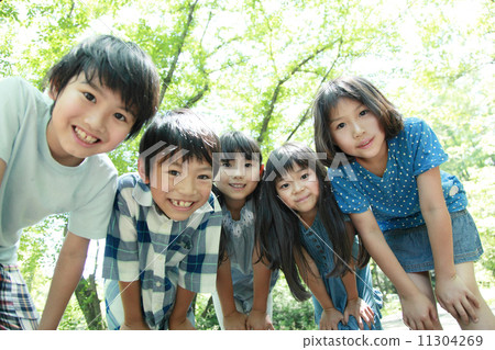 Elementary school student image Elementary school student image 11304269