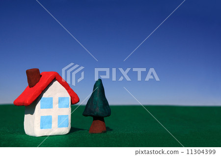 草原的白色獨立式住宅 11304399