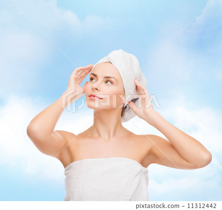 beautiful woman in towel 11312442