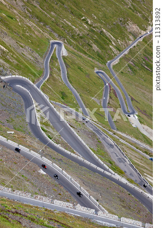 Hairpin turns, Stelvio pass 11313892