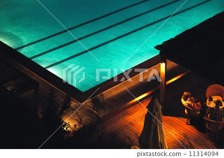 Pool hotel evening 11314094