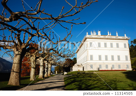 Italian villa Italian villa 11314505