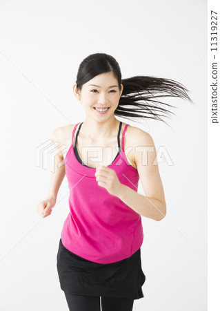 跑步的女人 跑步的女人 11319227