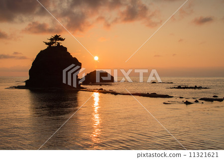 新潟縣柏崎市·海角情人日本海的日落 11321621