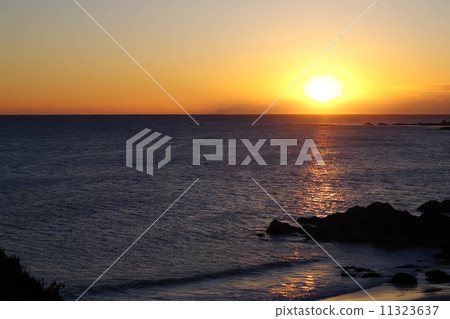 Sunrise 11323637