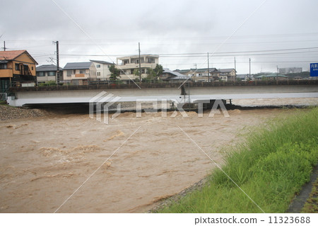 [September 20, 2011 Typhoon No. 15 Tsugawa Floodway in Kasugai City] 11323688