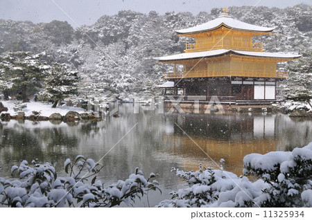 Kinkakuji Snow scene Kinkakuji Snow scene 11325934