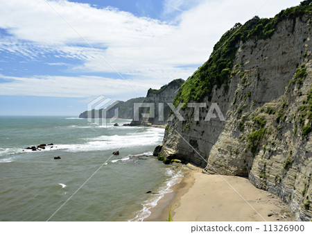 A fisherman coast 11326900
