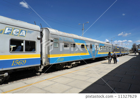 Oruro to uyuni train