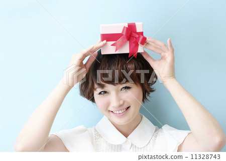 Present Present 11328743