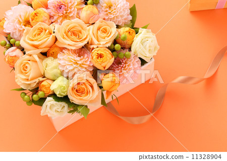 禮物，安排鮮花 11328904