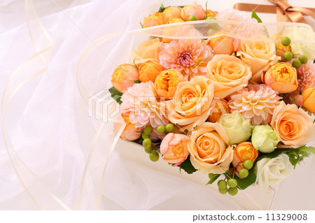 Gifts, arranging flowers Gifts, arranging flowers 11329008