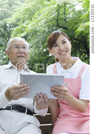 Nursing care 11330310