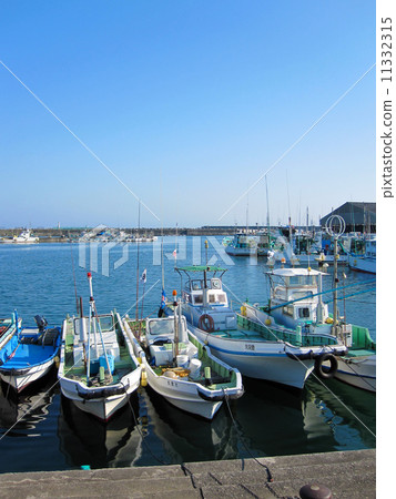 Fishing port 11332315