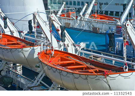 rescue boat 11332543