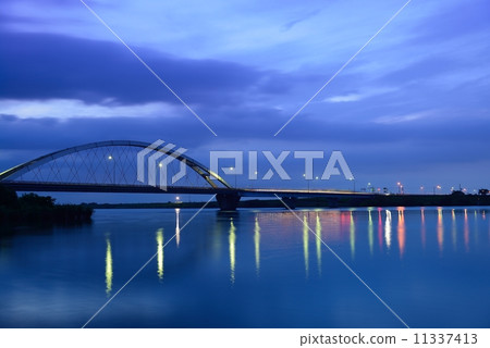 長良川(清晨) 長良川(清晨) 11337413