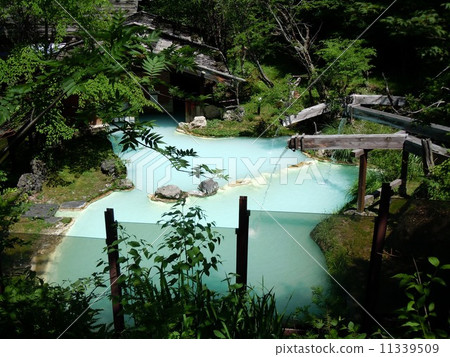 白龍溫泉旅館日式旅館“Foam no Yu”的北方溫泉 11339509