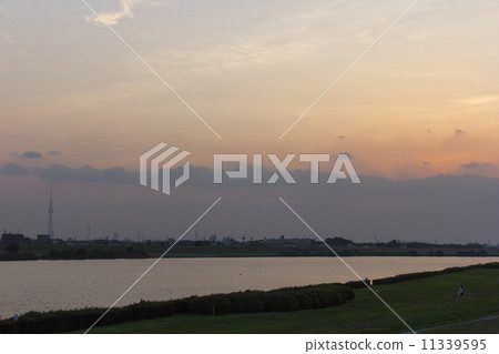 Dusk of Edogawa 11339595