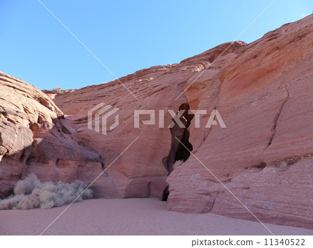 page, pages, canyon 11340522