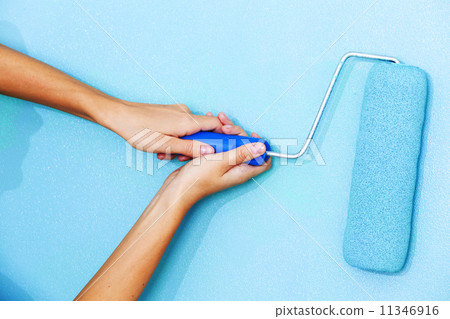 woman paint on wall woman paint on wall 11346916