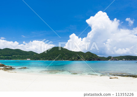 Sea of Okinawa · Hanaari Island Sea of Okinawa · Hanaari Island 11355226
