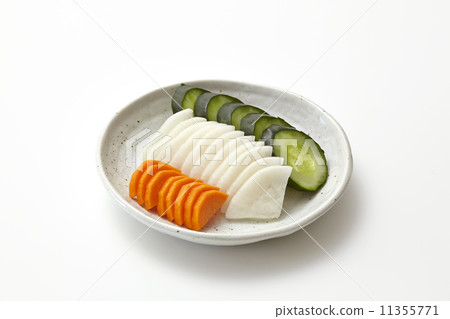 Assorted pickles 11355771