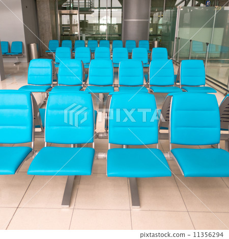 Waiting room 11356294