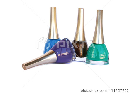 Nail polishes Nail polishes 11357702