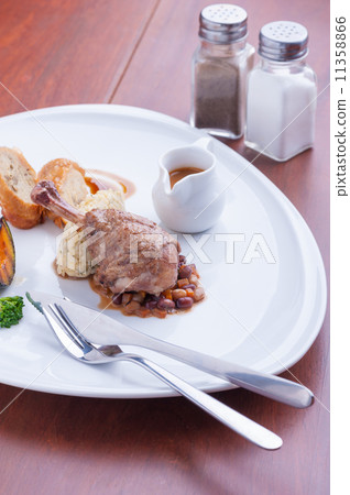 Fusion food 11358866