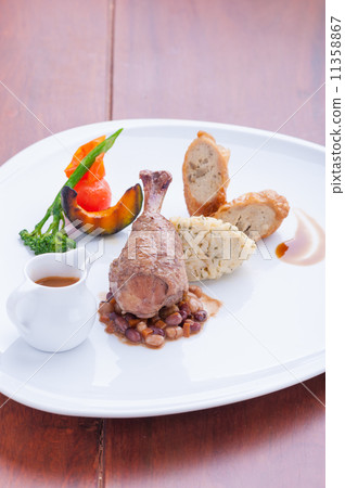 Fusion food 11358867