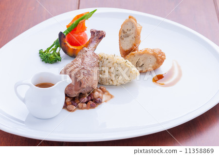 Fusion food 11358869