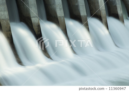 Kananaskis Hydro Electric Dam c1 Kananaskis Hydro Electric Dam c1 11360947