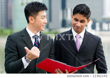 Providing the right solution to address your customer's need Providing the right solution to address your customer's need 11362143