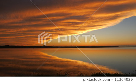 Evening glow of Lake Kucchialo Evening glow of Lake Kucchialo 11364029