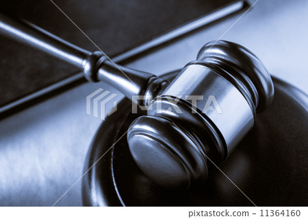 Wooden gavel 11364160