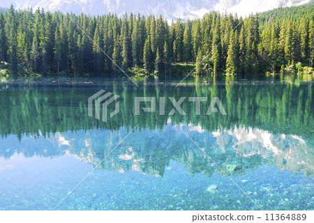 Lake Carezza Lago di Carezza Carlorea Karersee 11364889