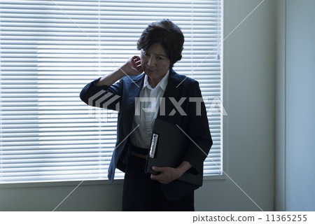 女軍官/經理 11365255