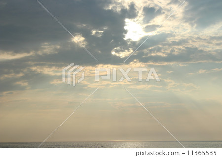 地平線和空光 地平線和空光 11365535