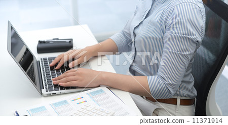 job, business woman, businesswoman 11371914
