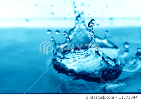 water splash 11373344