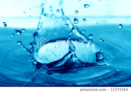 water splash 11373564